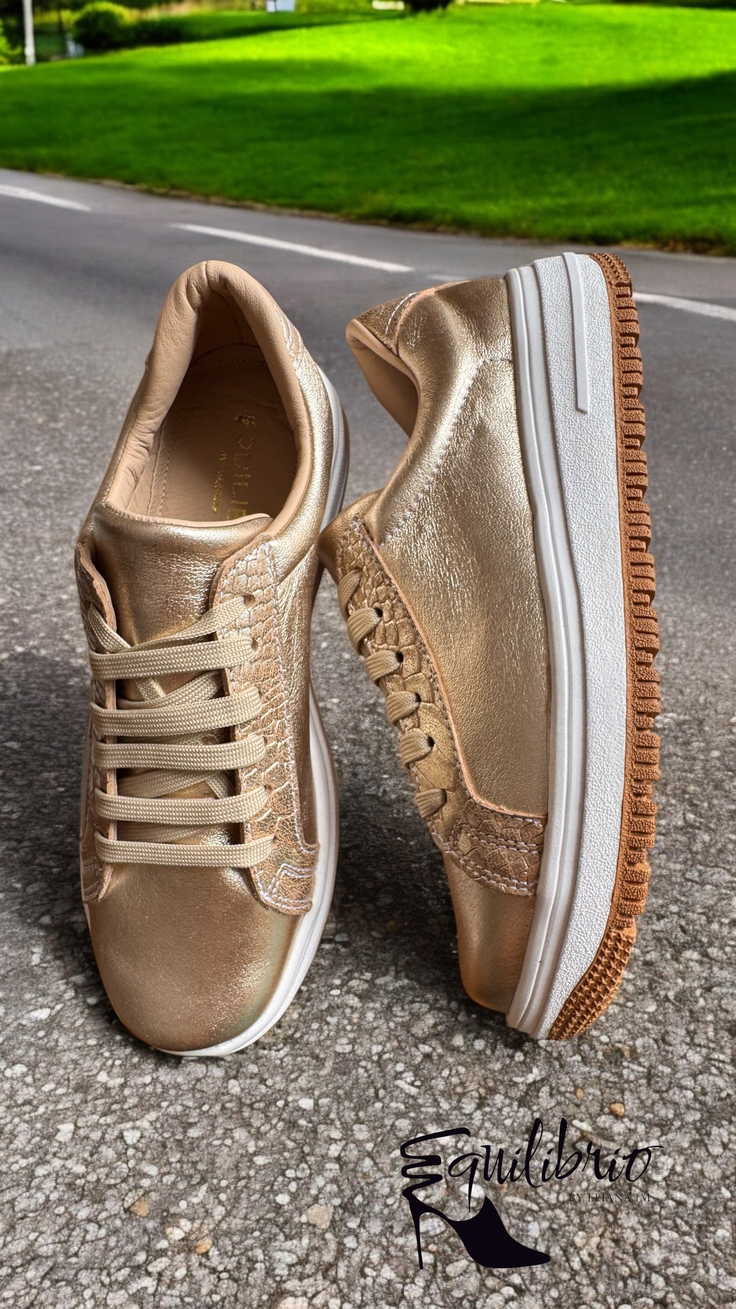 Zapatillas Gold Rose ( único par - 38 )