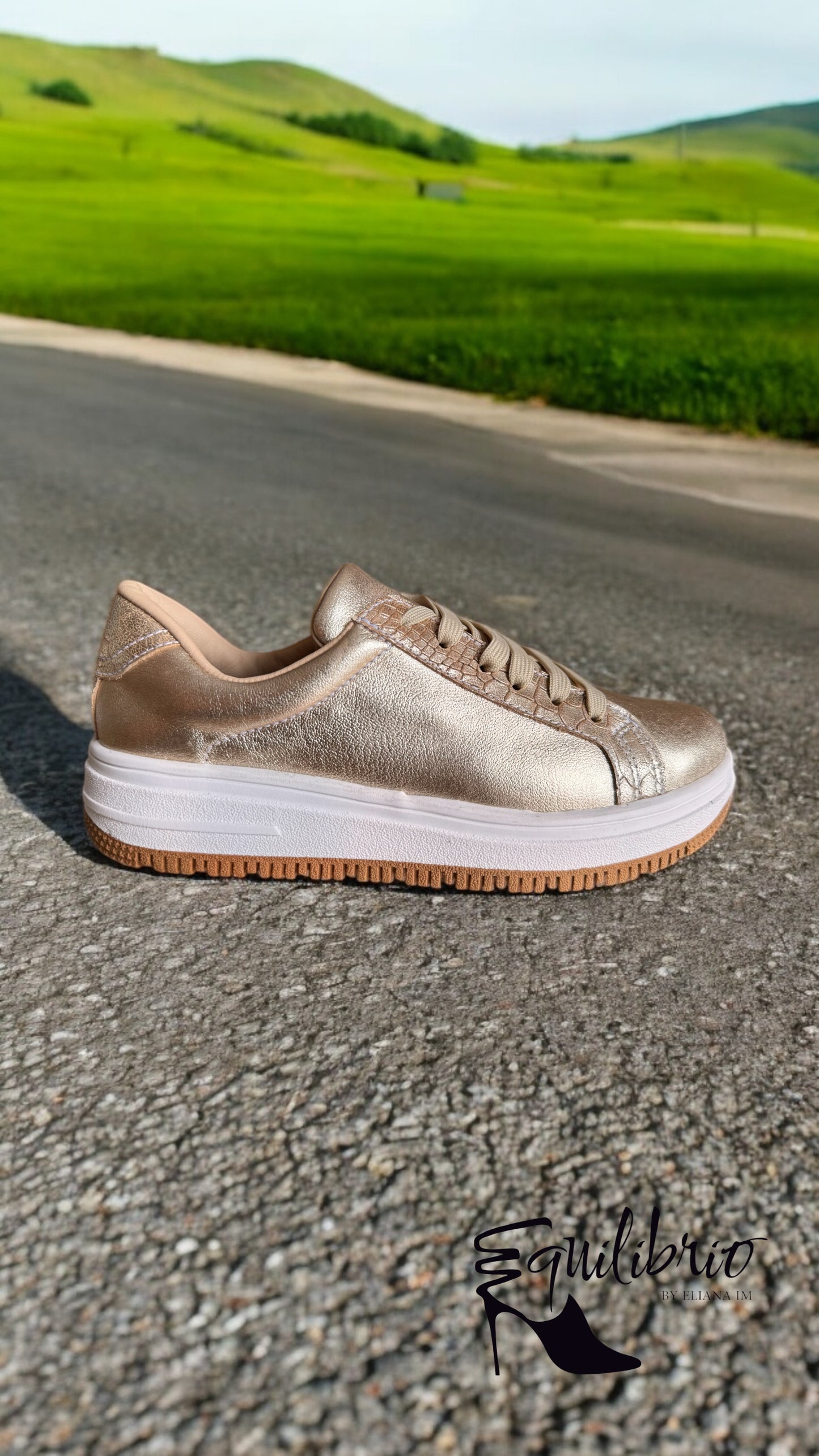 Zapatillas Gold Rose ( único par - 38 )